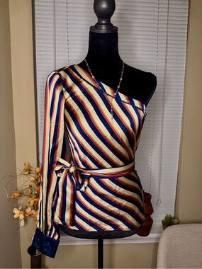 LULUMARI One-Shoulder Striped Blouse Satin Finish Top